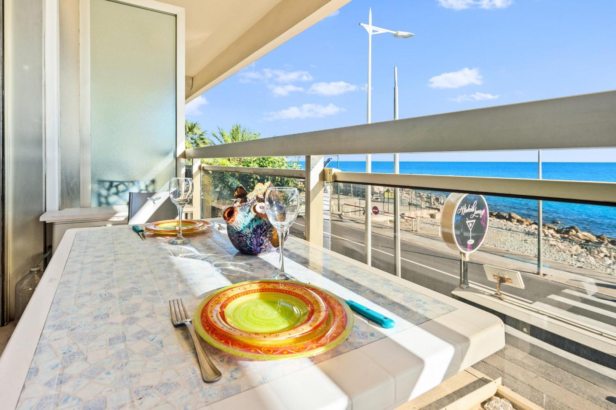 'Le Berkeley' Vue Mer, Centre, Parking Menton Exterior foto